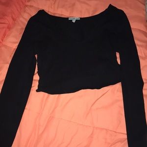 Black Long sleeve crop top